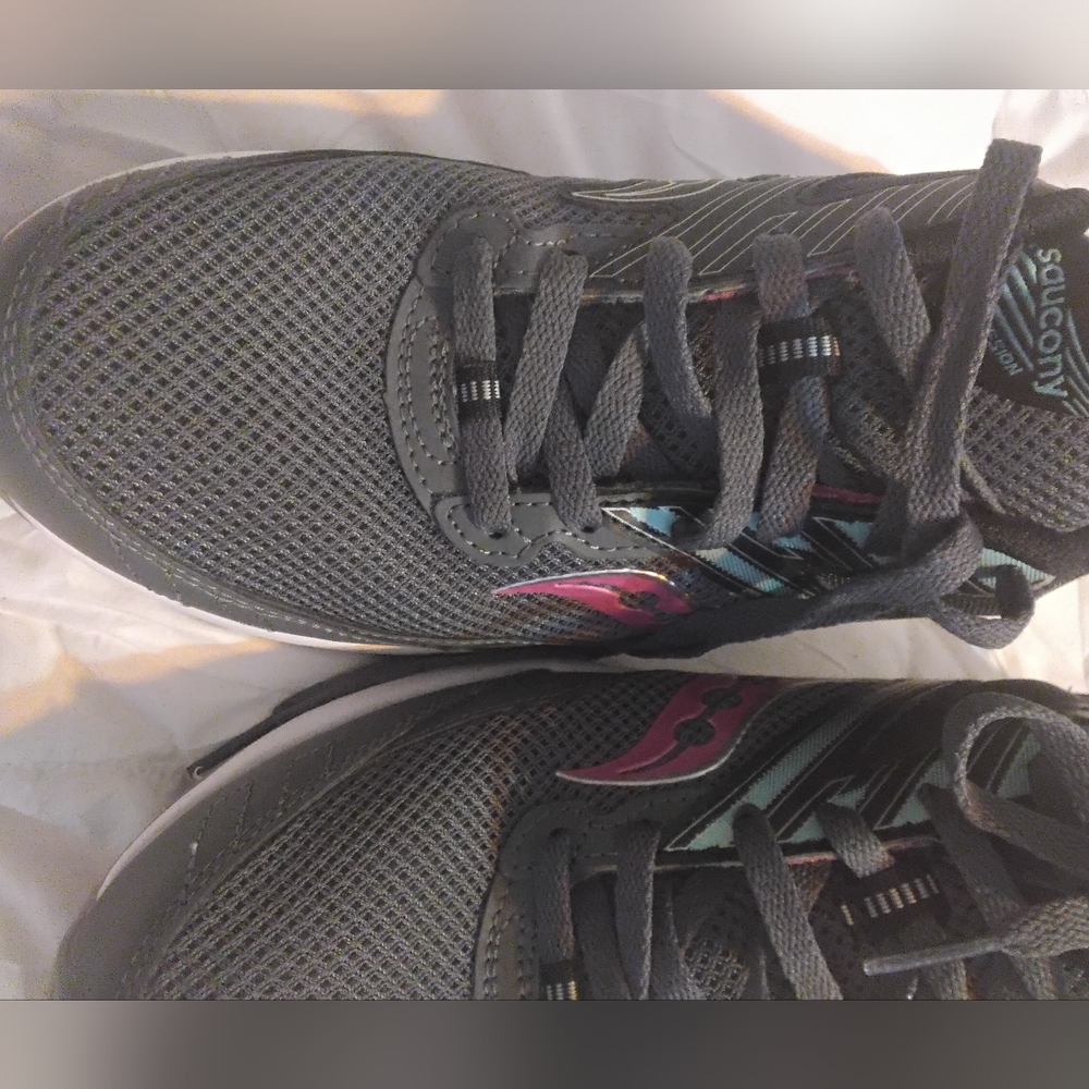 Saucony Women's Cohesion 15 Running Shoes Size 10.5W Brand NEW in BOX - Picture 13 of 13